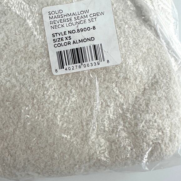 Softies Women's Almond Marshmallow Reverse Seam Crew Neck Lounge Set XS - Picture 5 of 11